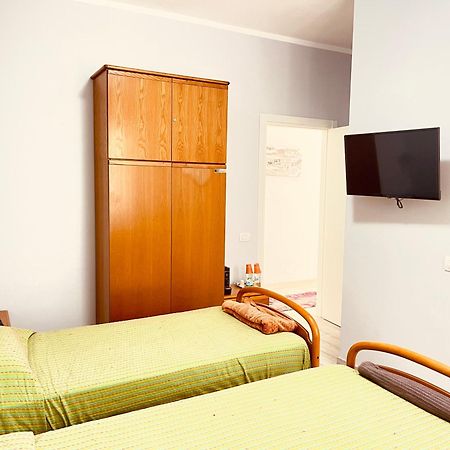 Affitta Camere Mattia Mottola Fiumicino Exteriér fotografie